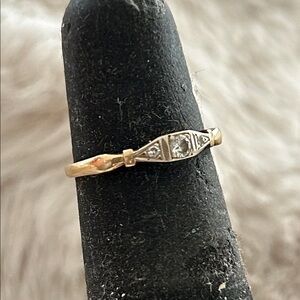 Antique Gold and diamond Women's Ring